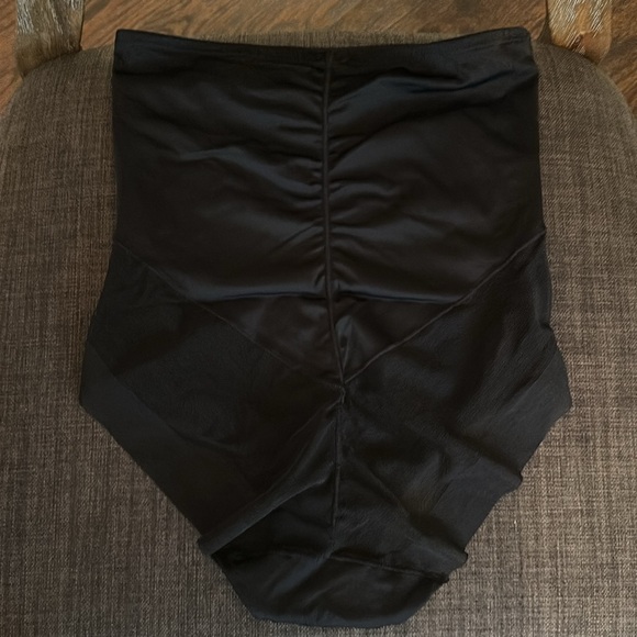 Skinny Girl Size XL Shapewear *Mint*- Preowned Black - Picture 4 of 4
